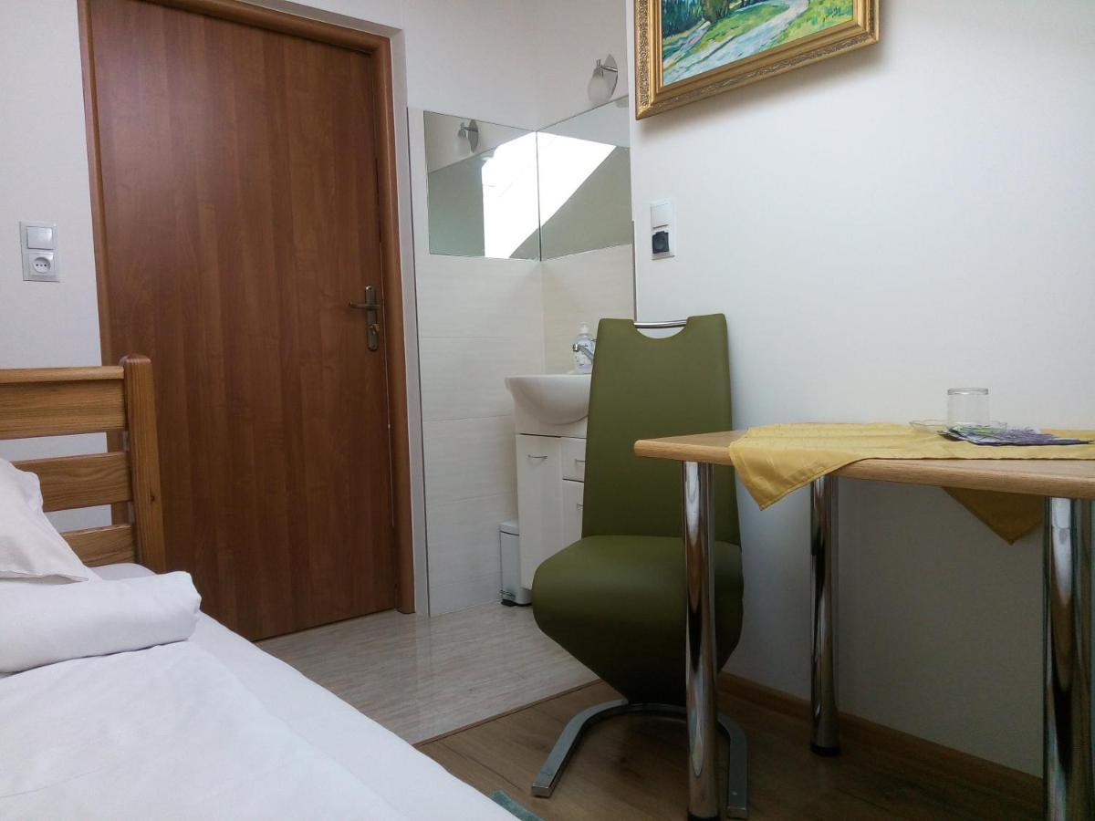 Homestay Strozowka Gorlice Extérieur photo