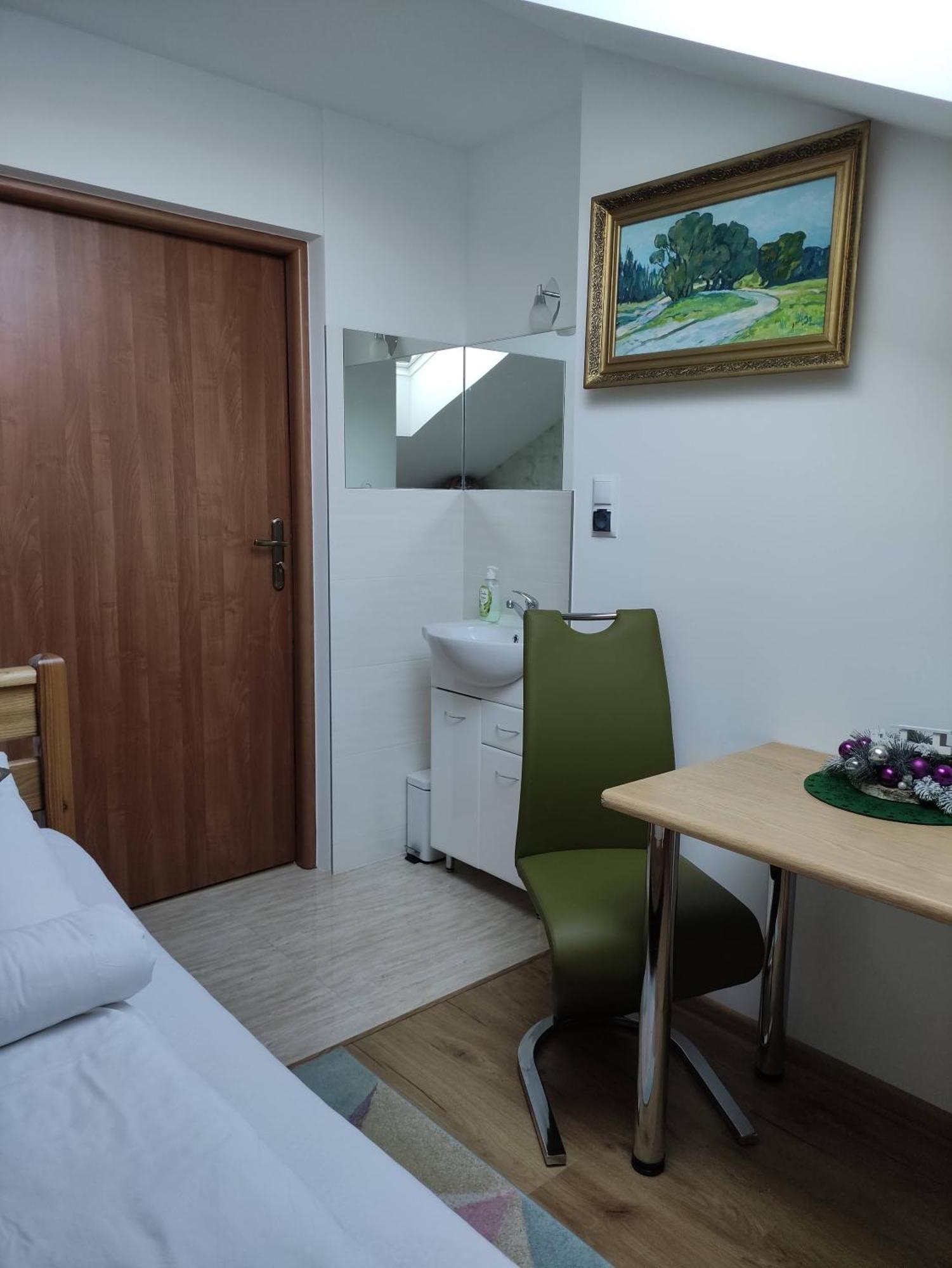 Homestay Strozowka Gorlice Extérieur photo